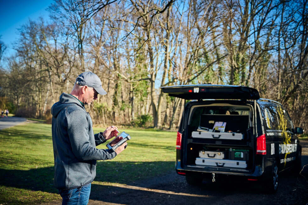 Social Media Fotos für den Baumsachverständigen Wolfram Lux, Professionelle Businessfotografie, Business Portraits, Business Headshots, ©Foto: Dieter Duevelmeyer